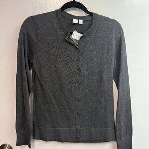 GAP Women's Gray Crewneck Button Down Long Sleeve Cardigan Sweater Sz M NWT